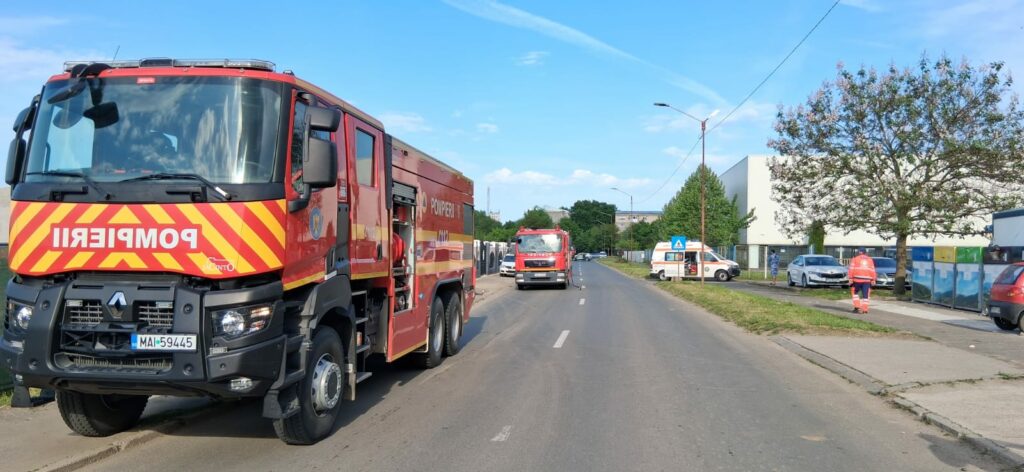 Explozie într-o unitate militară din Botoșani. Sunt cel puțin două victime
