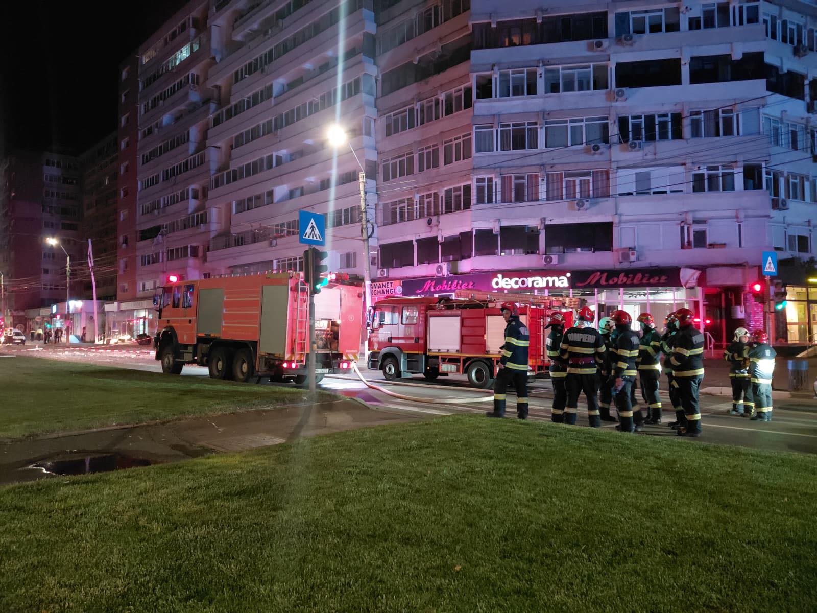 Poza pentru articolul Prima reacție a Armatei după ce o dronă s-a prăbușit pe un bloc din Galați. MApN: Piloții F-16 aveau autorizare de angajare a țintelor