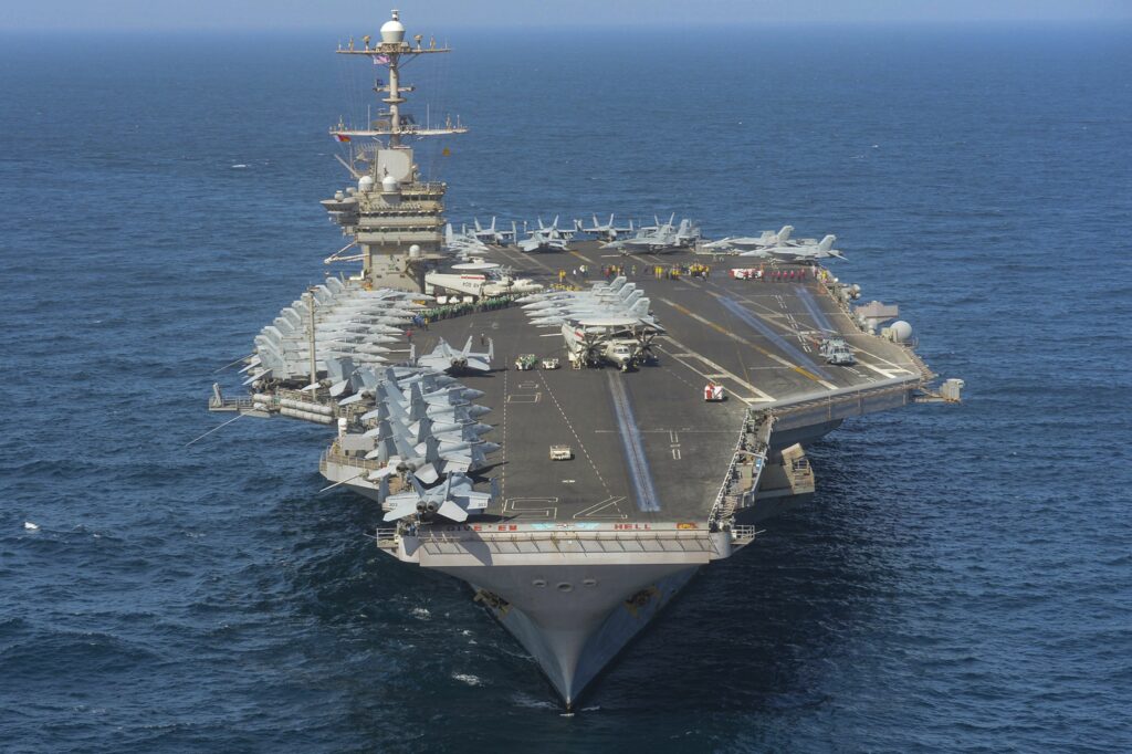 Probleme pe mare pentru USS Higgins. Distrugătorul american a rămas fără energie în Indo-Pacific