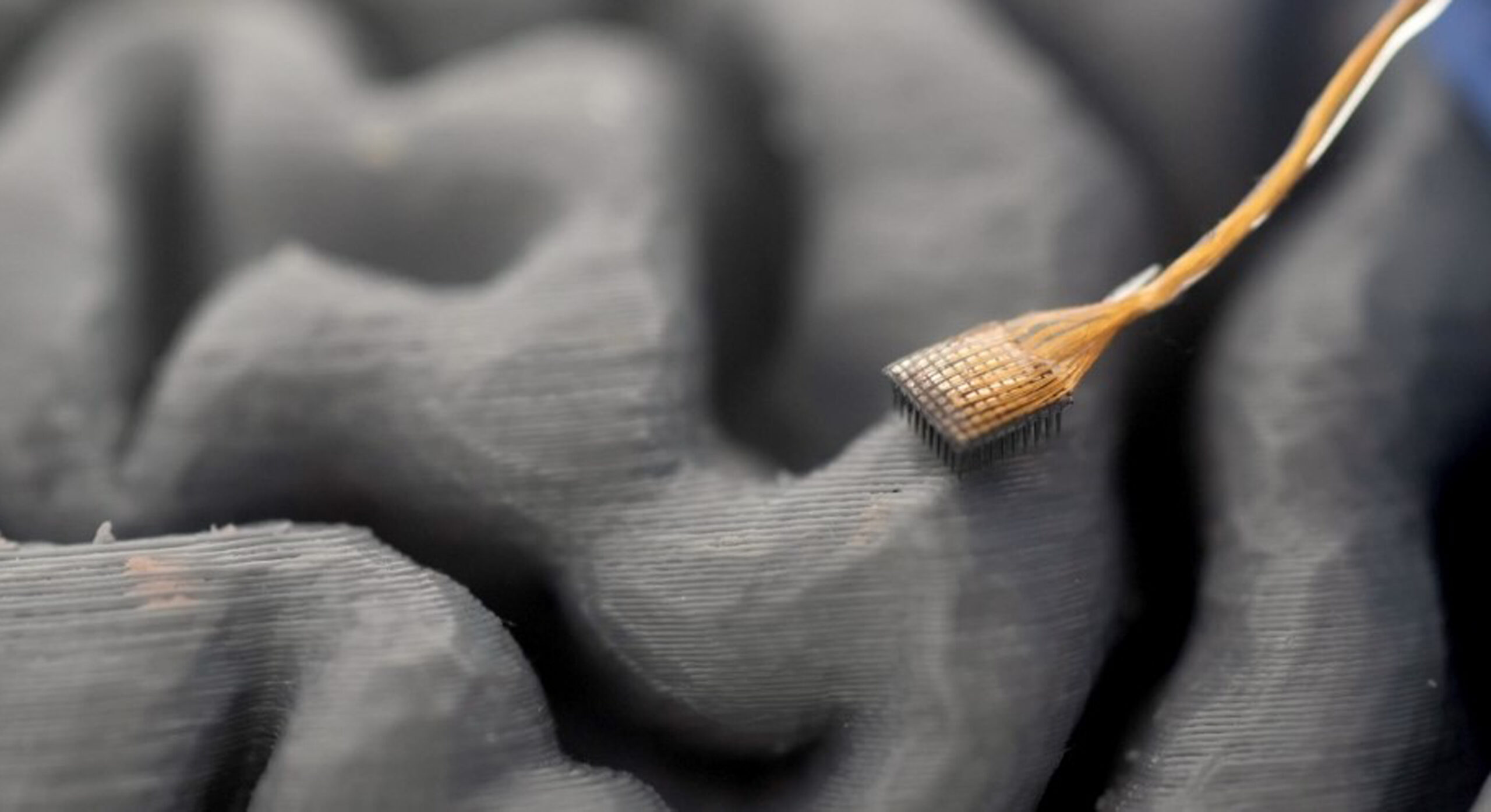 Poza pentru articolul China transformă implanturile cerebrale cu inteligență artificială în produse comerciale