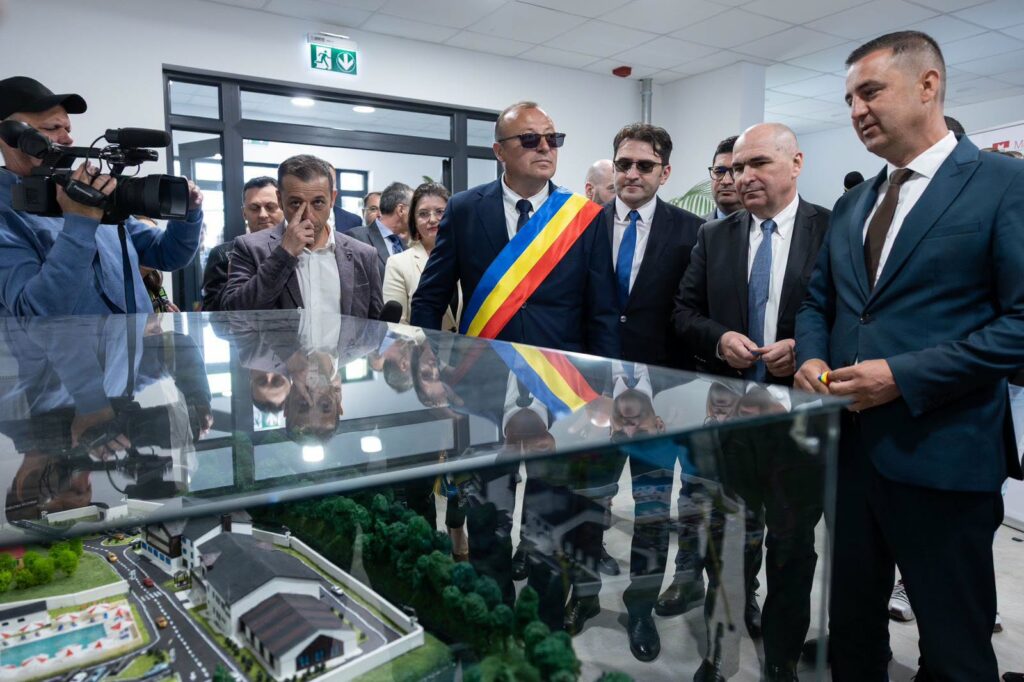 O nouă stațiune balneară a fost inaugurată în Vrancea. Ilie Bolojan, prezent la deschidere