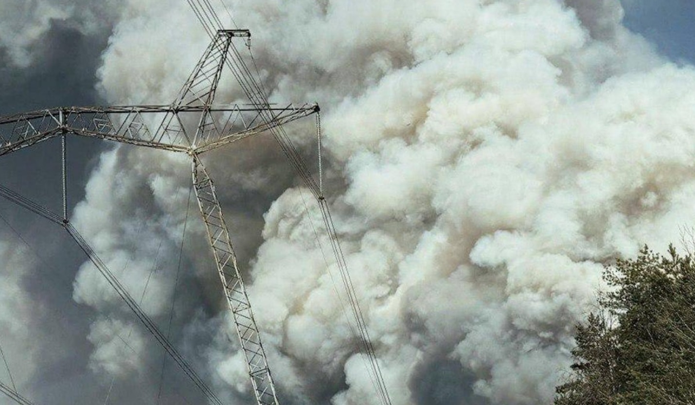 Incendiu uriaș în zona Cernobîl după prăbușirea unei drone