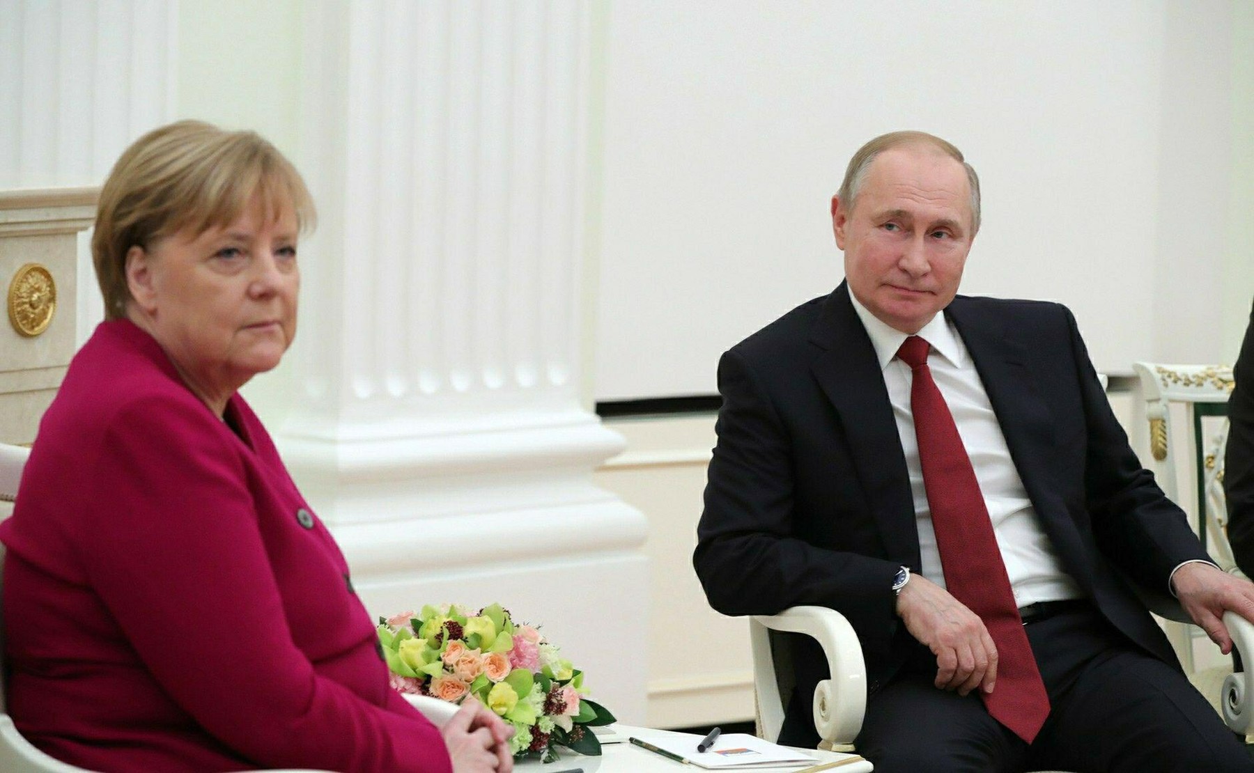 UE caută negociatori cu Rusia: Draghi și Merkel în discuție