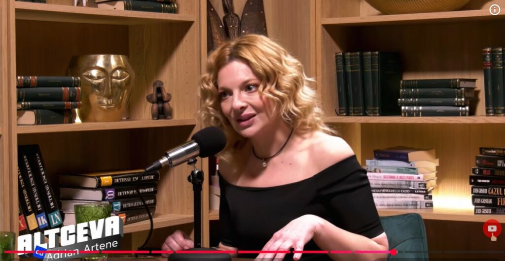 „Vocea ta va locui în capul copilului tău toată viața”. Teodora Mețiu, despre cuvintele care rănesc pentru totdeauna