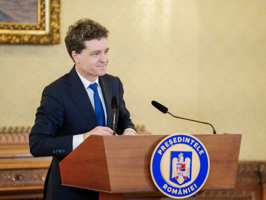 Nicușor Dan câștigă, în primă instanță, procesul cu AEP. Cât bani trebuie să-i fie rambursați