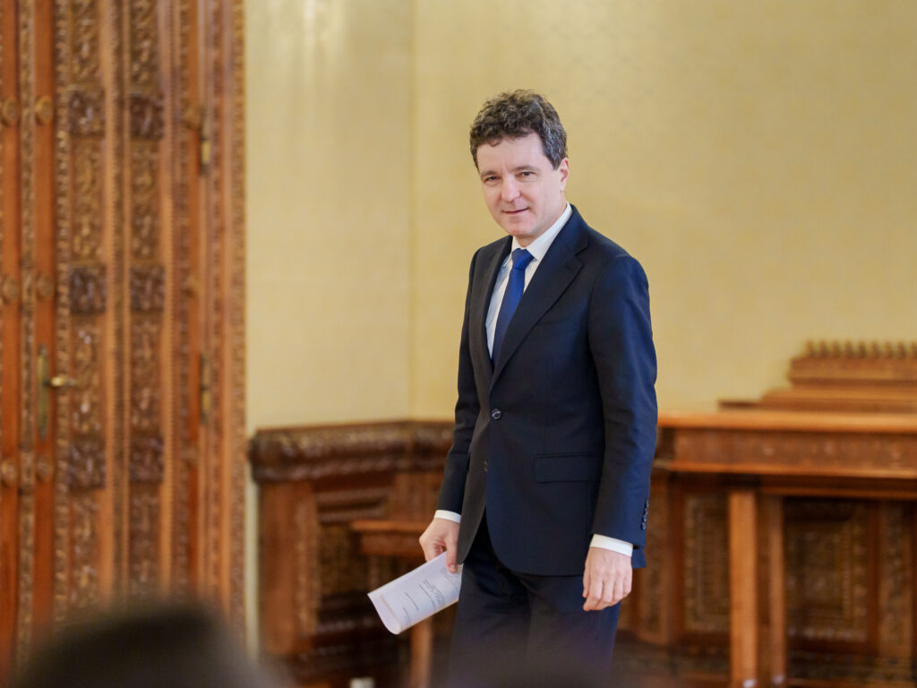 Nicușor Dan, sunat de premierul Estoniei pentru drona doborâtă de piloții români. Ce i-a transmis
