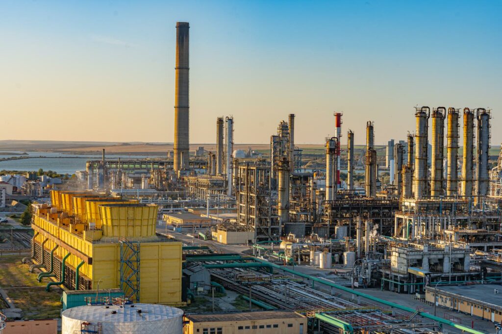 În doar 4 luni, Rompetrol Energy a generat 180.000 de MWh de energie electrică. De ce are România tot mai multă nevoie de centralele pe gaz?
