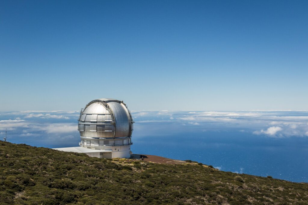 Rivalitatea dintre SUA și China ar putea bloca două proiecte de telescoape astronomice din Anzi