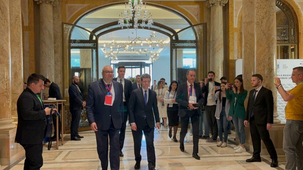 Avem de ales între Europa și SUA? Răspunsul lui Nicușor Dan: „Dezbaterile sunt pasionale”