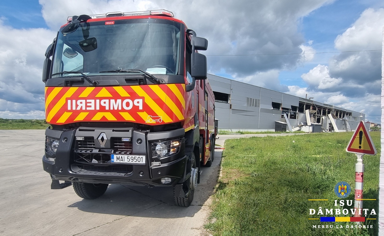 Explozie la o hală din Târgoviște: peste 40 de persoane evacuate