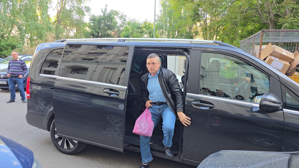 UPDATE. Corupție în magistratură. „Nu am nicio activitate de corupție care să fie imputabilă. Sunt suspect pentru instigare la abuz în serviciu”. Procurorul PCA Constanța, Teodor Niță, cu mandat, la SUPC. Peste 130.000 € găsiți la perchezițiile procurorului Gigi Ștefan