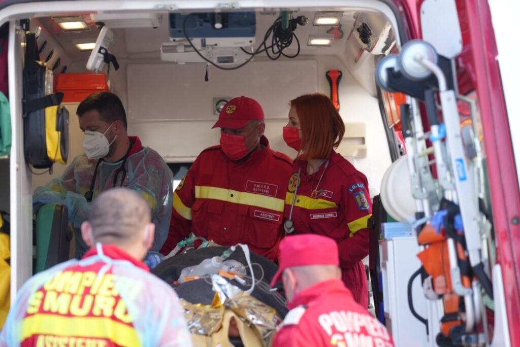 Ambii militari răniți în urma exploziei de la Botoșani au arsuri de căi respiratorii. Vor fi tratați în Belgia