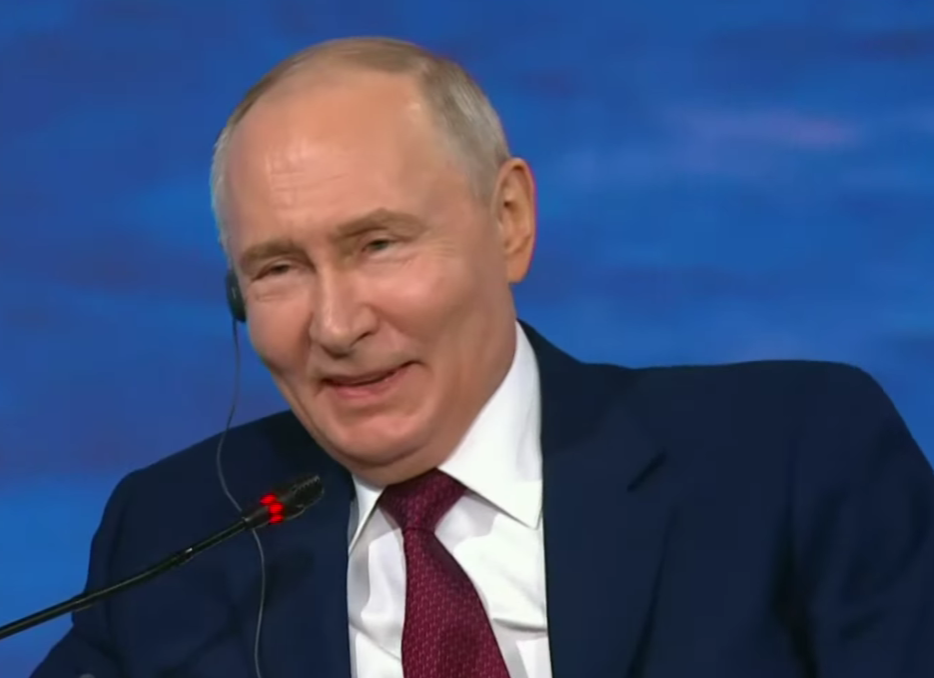 VIDEO Putin a început să râdă, în timp ce Diana Șoșoacă susținea că România „nu are președinte” și ataca Ucraina