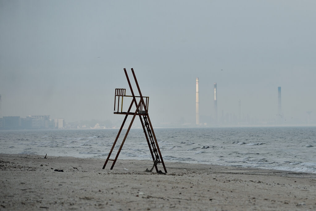 Primul deces pe litoral din acest sezon: un bărbat s-a înecat în mare, la Mamaia