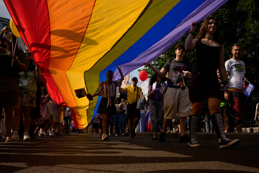 A început Bucharest Pride 2026: 30.000 de oameni sunt așteptați la marșul LGBT din Capitală