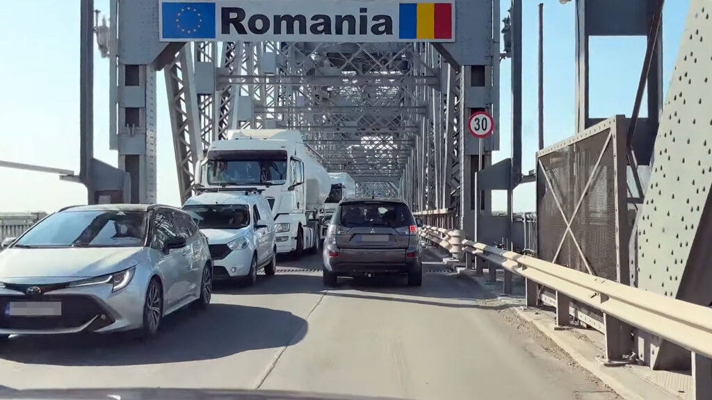 Taxa de pod la Giurgiu-Ruse se va putea plăti electronic din 15 iunie
