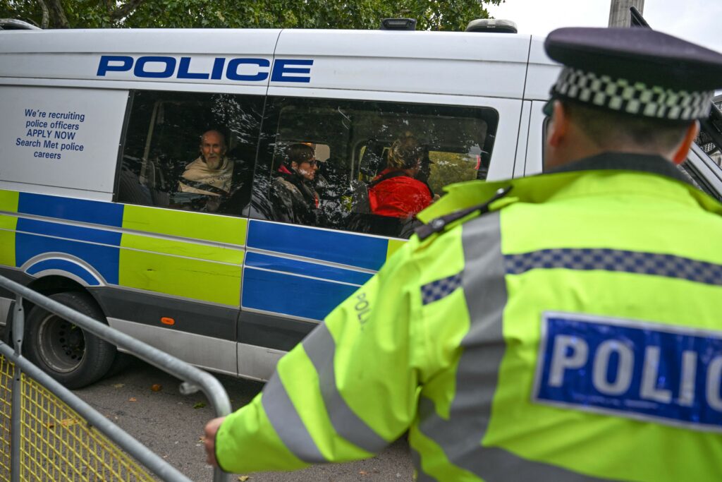 Scandal legat de paza familiei regale britanice