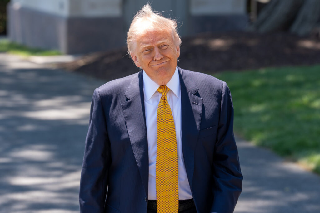 Trump, primul președinte american în funcție preze