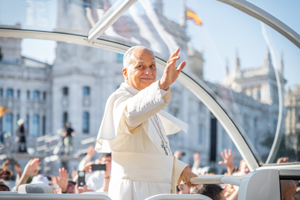 Papa Leon al XIV-lea a ajuns la Barcelona, în cadrul turneul