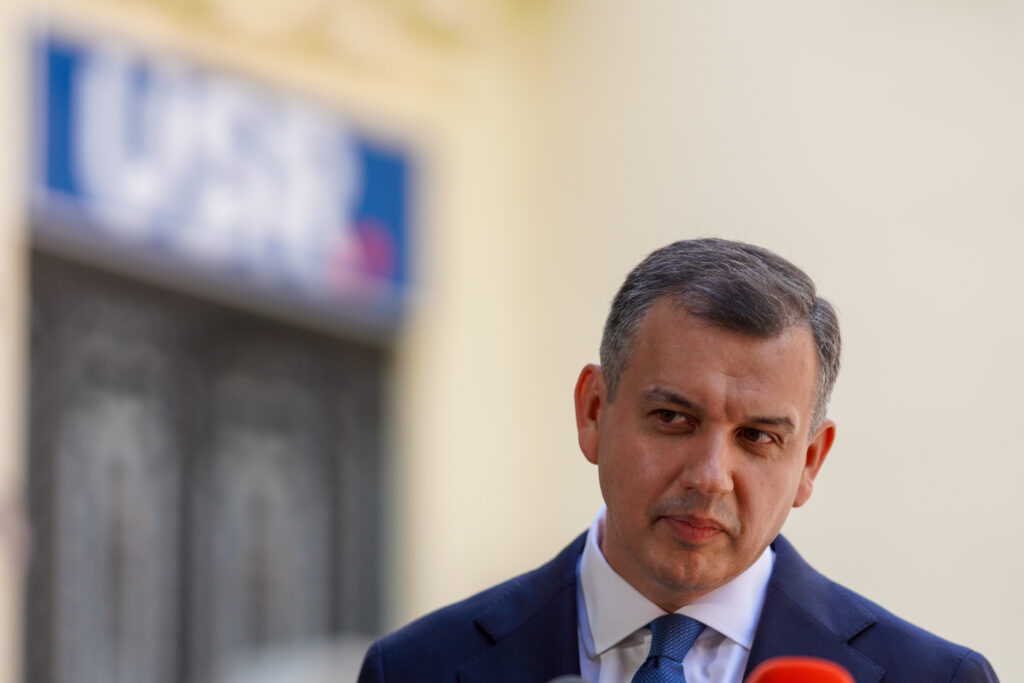 Primele nume anunțate de Tomac pentru Guvern: Mini