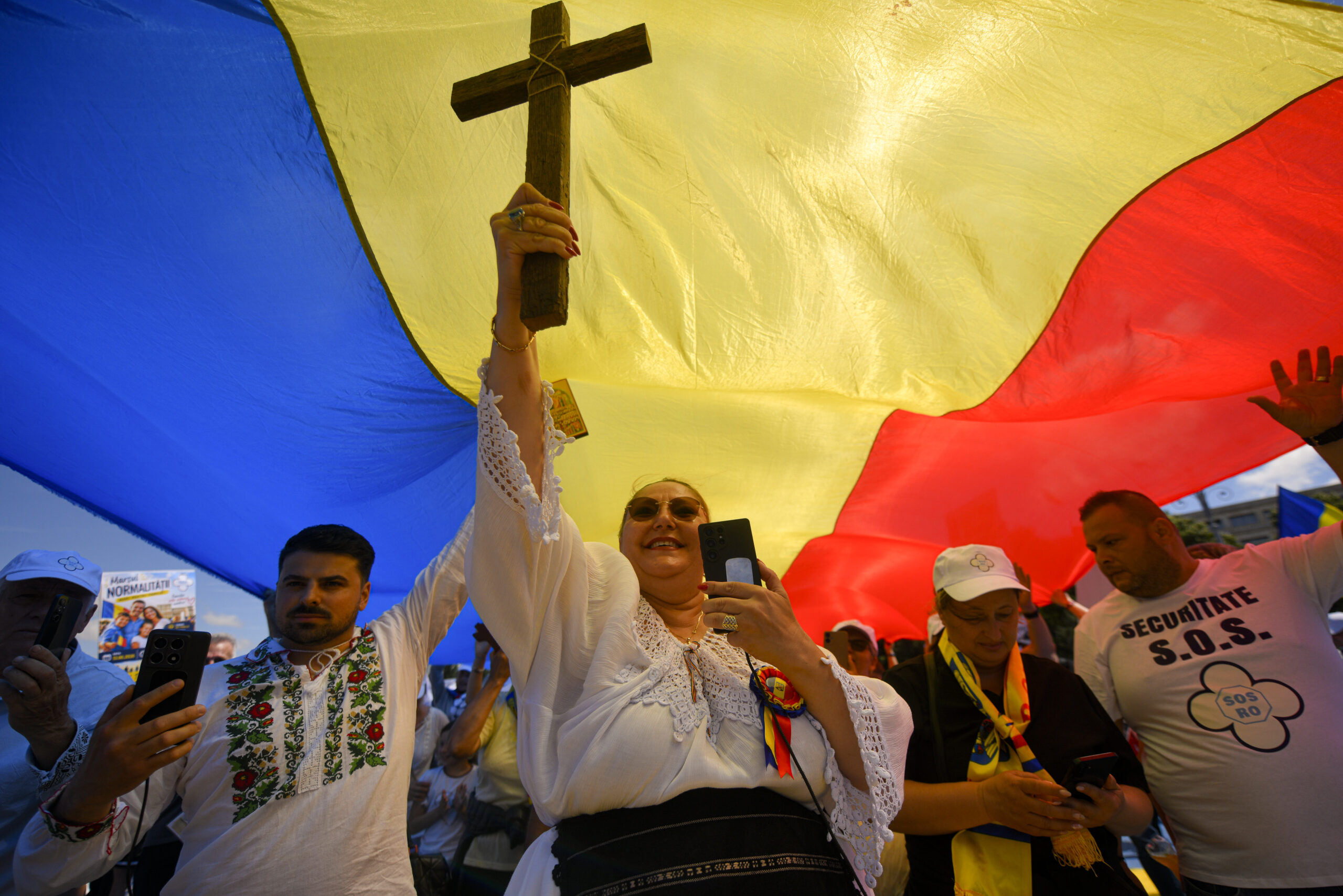Tensiuni în Capitală: Marșul Normalității vs. Pride