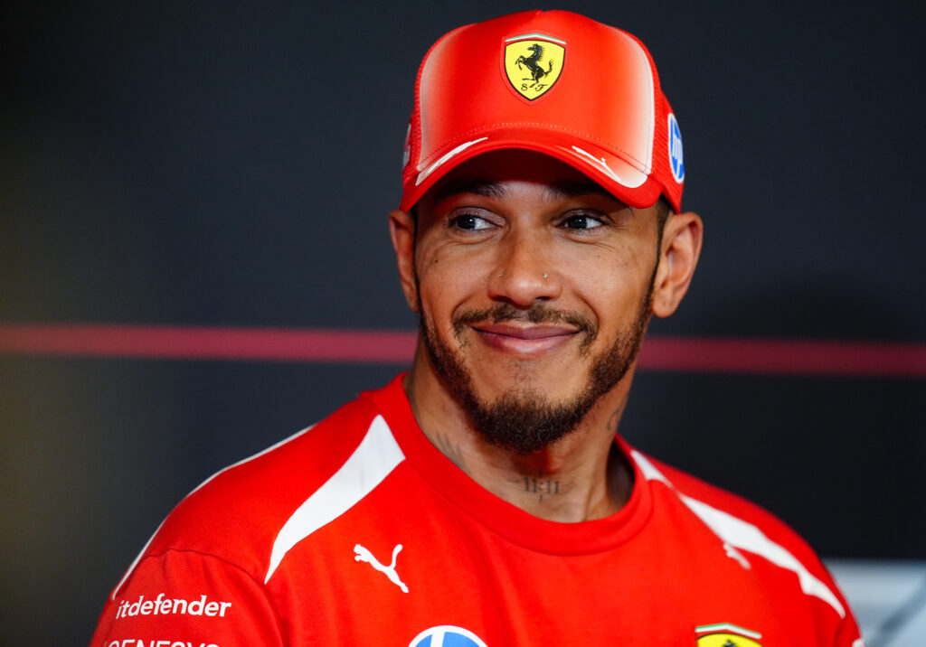 Hamilton a reușit imposibilul: prima victorie pentru Ferrari și un nou capitol în istoria Formulei 1