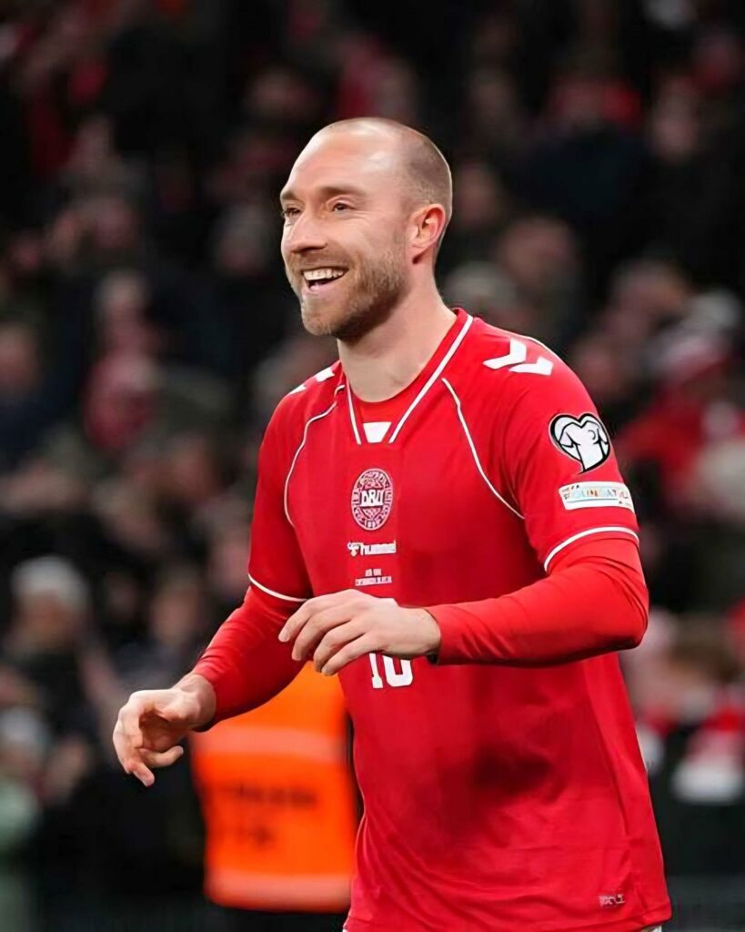 Christian Eriksen s-a prăbușit pe teren în timpul meciului D