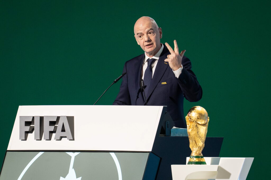 Infantino apără politica FIFA privind vizele și pr