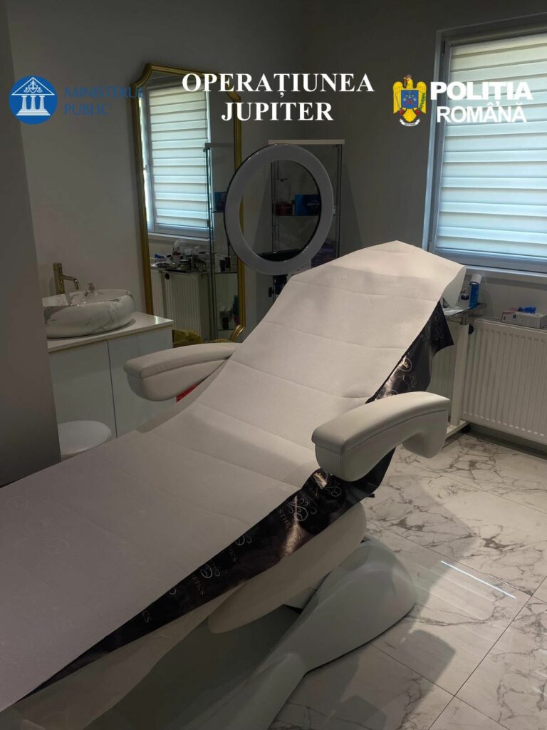 Percheziții la o clinică de înfrumusețare. Evaziune fiscală 