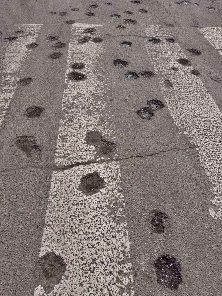 Rușii sunt acuzați că au folosit muniție cu dispersie în atacul de la Dnipro pentru a ucide cât mai mulți civili