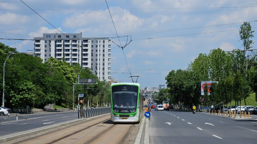 Calea Văcărești se transformă în coridor verde. Lucrările în