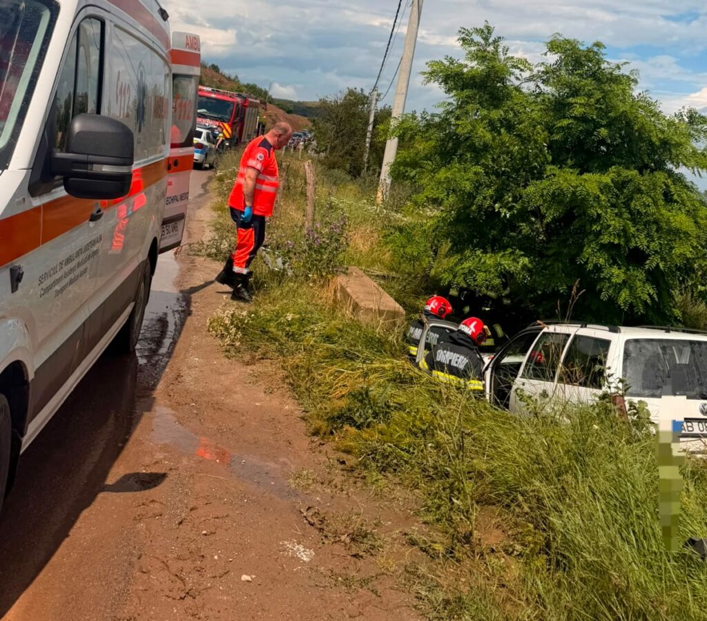 Accident grav în Alba: un bărbat de 75 de ani a murit, iar t