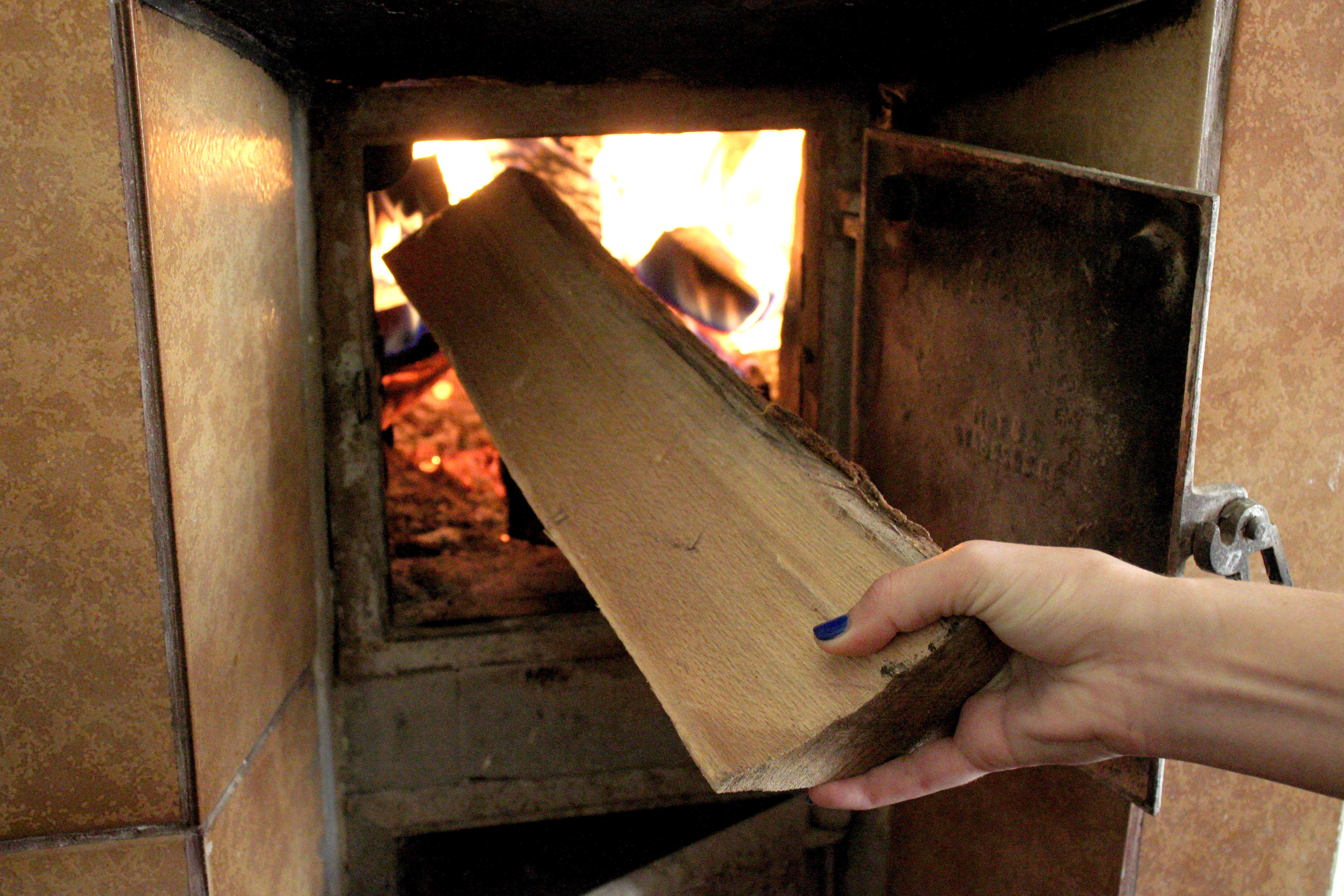 Prețurile lemnului de foc ar putea fi plafonate prin lege