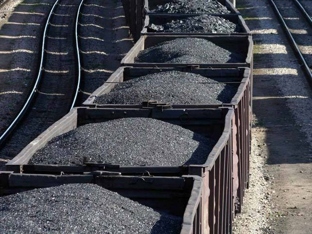 Beijingul transformă cărbunele în gaze și plastic pentru a reduce importurile energetice