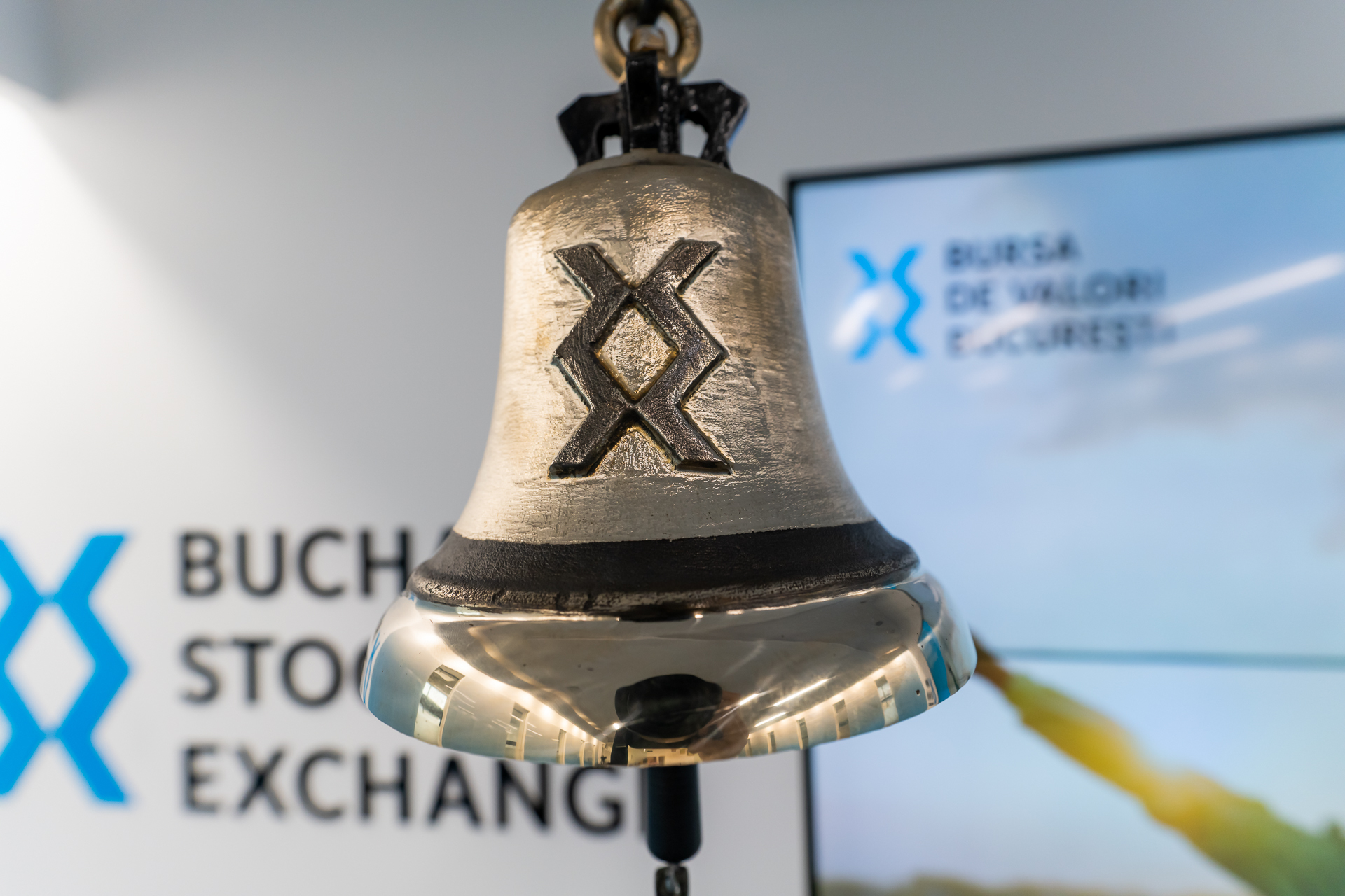 15 companii românești au intrat în Arena Bursei. Printre ele, Artesana, Christian Tour, Libris și Sofiaman