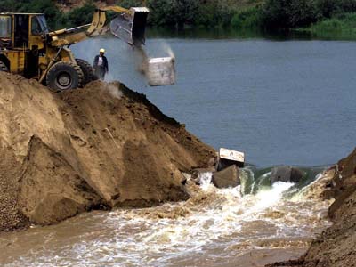Hidrologii avertizează! Pericol de inundaţii pe râurile din bazinul hidrografic Argeş