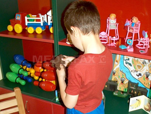 Moș Nicolae vine cu jucării neconforme / Sancțiunile ANPC nu-i sperie pe comercianți