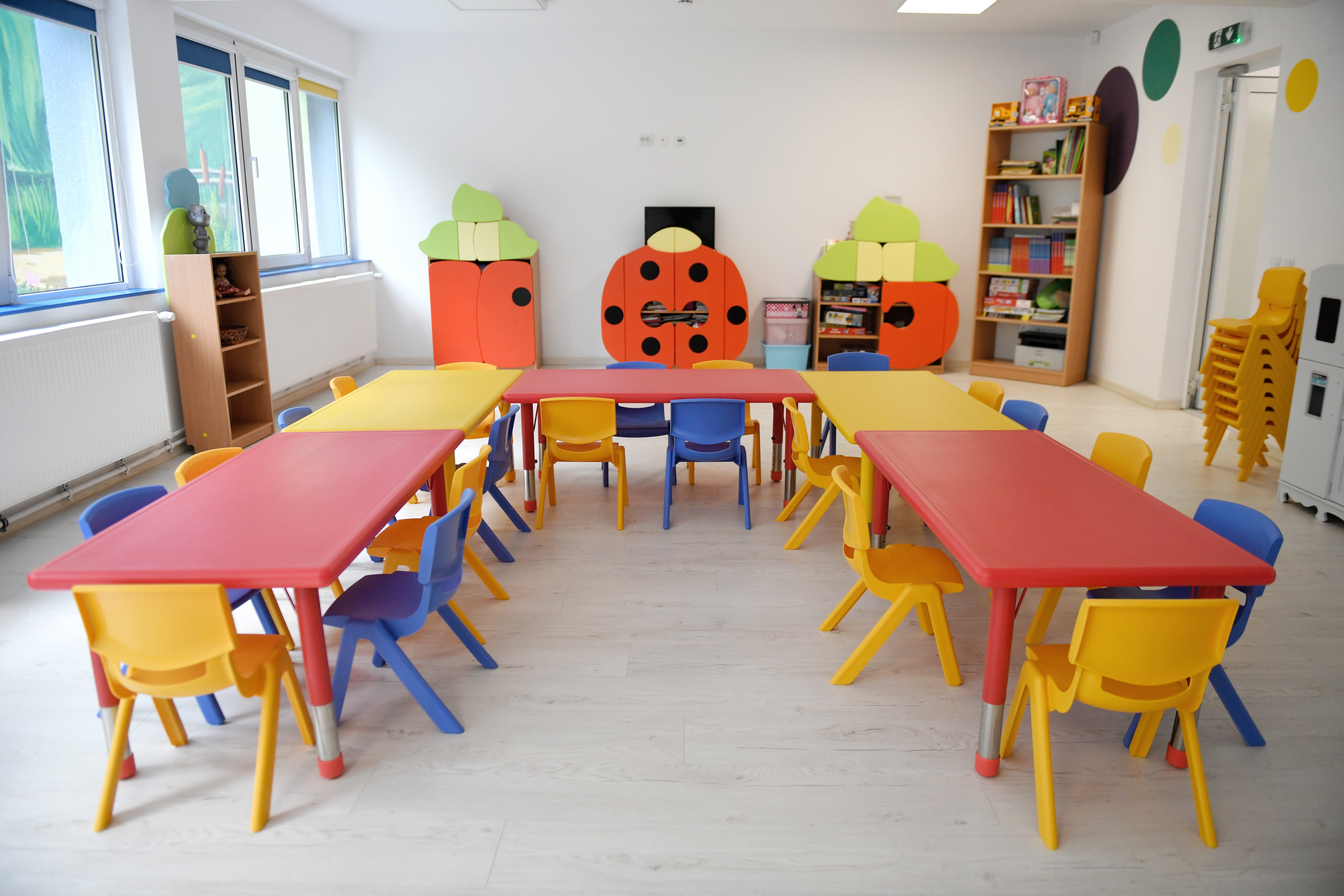 Educatoarea acuzată că a lăsat nesupravegheat copilul care s-a înecat, plasată sub control judiciar