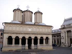 Patriarhia Română face apel către toate Eparhiile să ofere sprijin în timpul caniculei