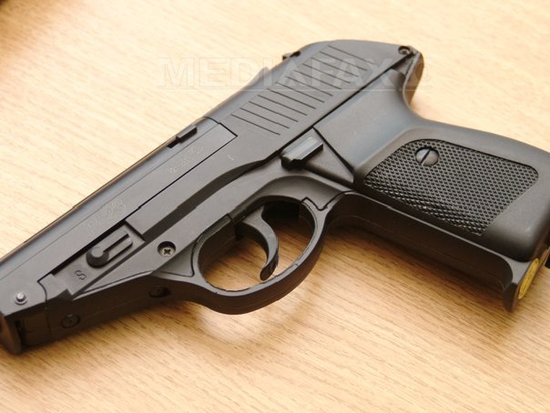Timiș: Bărbat cercetat penal pentru că deținea ilegal o armă neletală cu aer comprimat