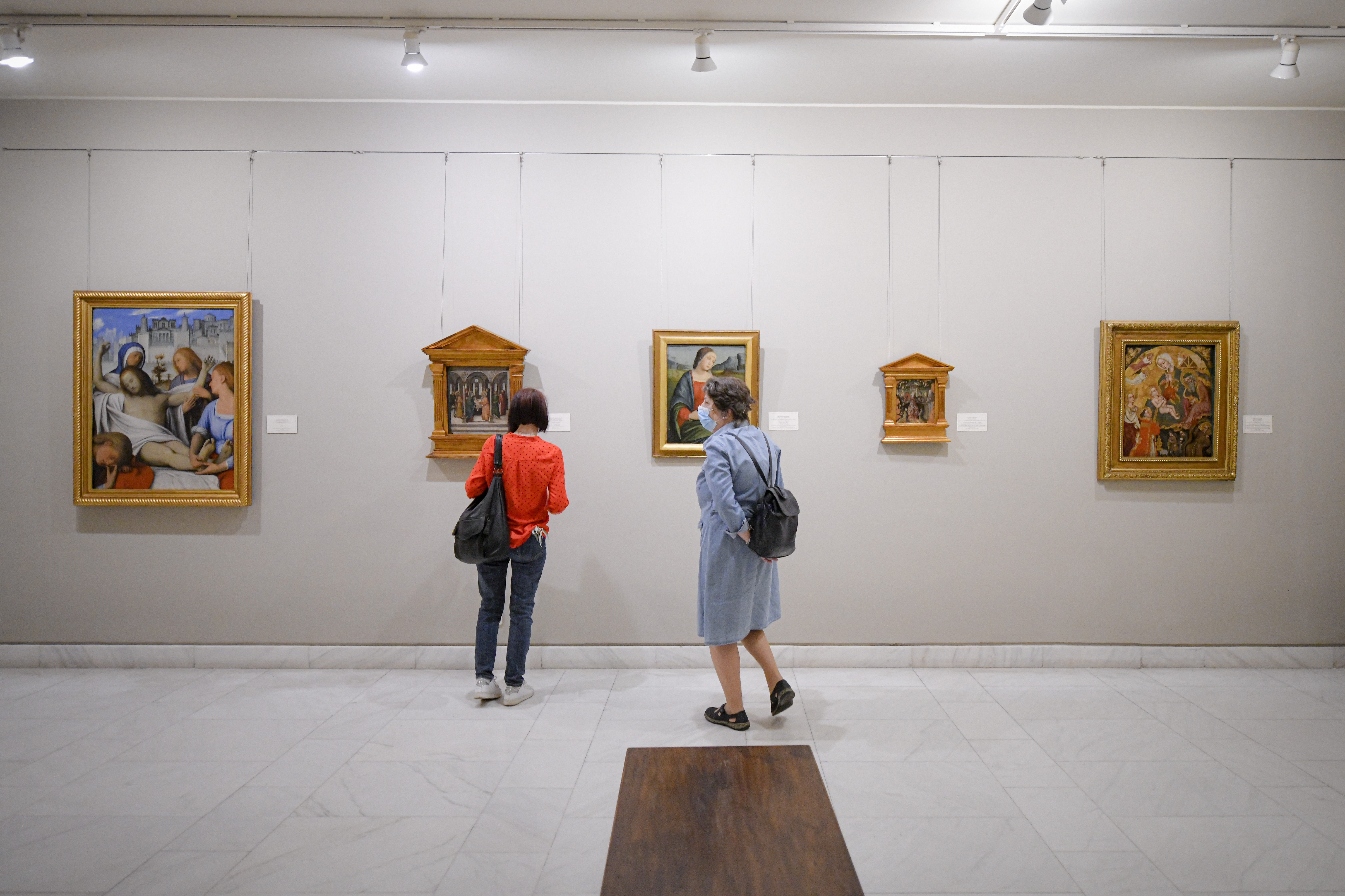 Studiu: O simplă vizită la muzeu ar putea fi mai eficientă decât o zi la spa. Cum arta poate reduce stresul și îmbunătăți sănătatea