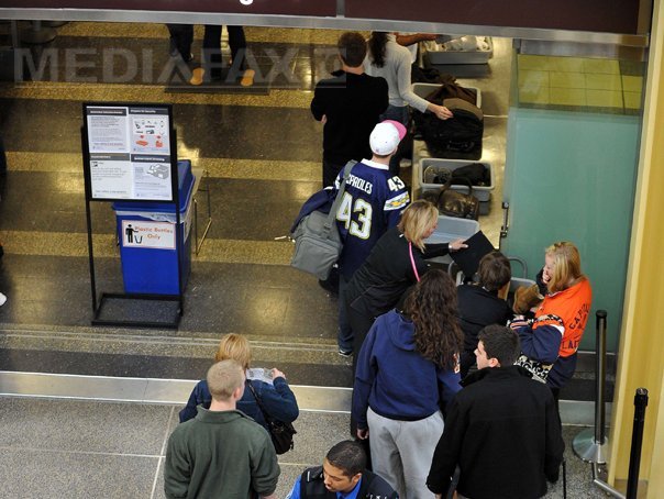 Călătorii nu mai trebuie să-și scoată pantofii în timpul controalelor de securitate din aeroporturile americane