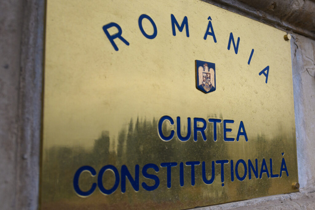 CCR a amânat pentru 5 iunie obiecțiile formulate de președinție la două acte normative