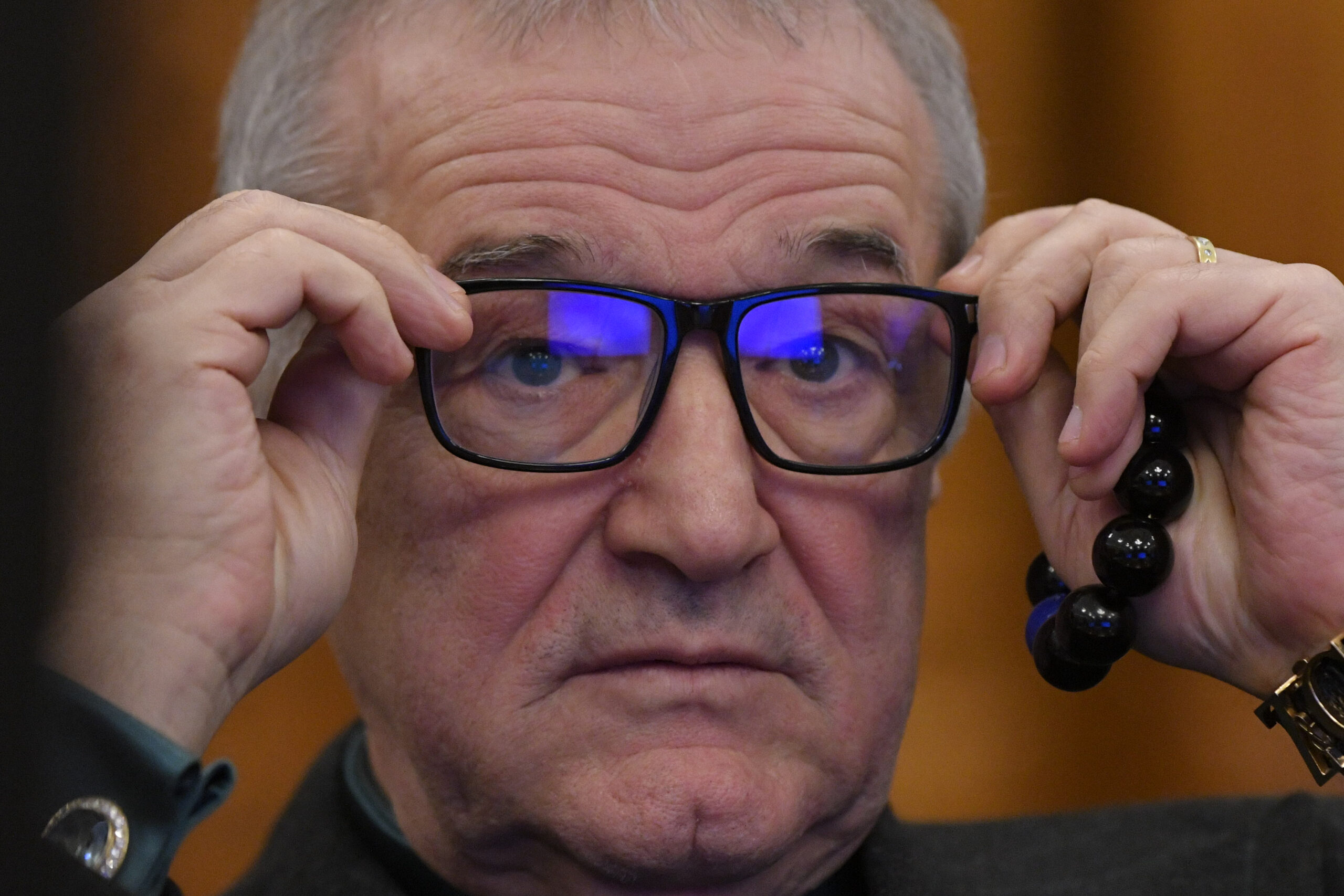 Gigi Becali anunță că a demisionat din AUR Gigi Becali anunță că a demisionat din AUR