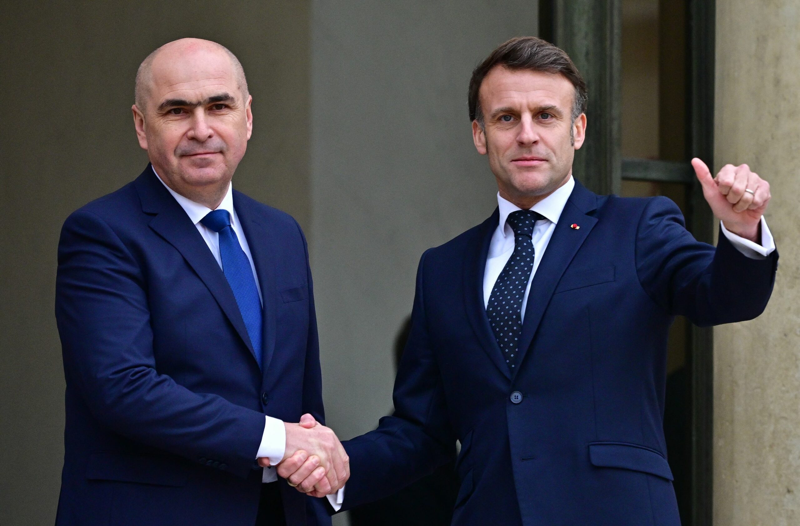 România nu va trimite niciun militar în Ucraina