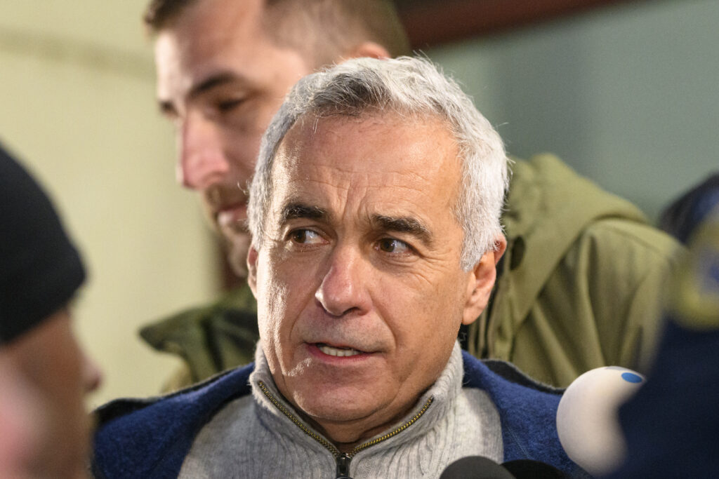 Apocalipsa este un mit, creat pentru a ne fura puterea și liniștea!