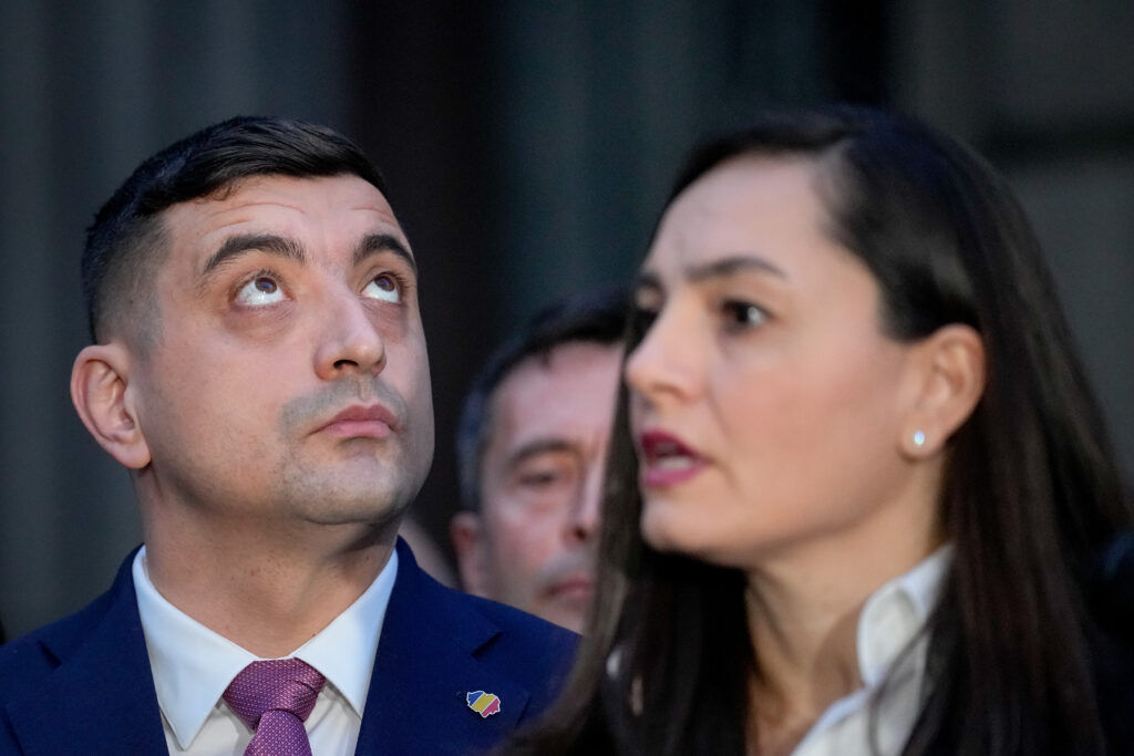 Război în tabăra „suveranistă”. Anamaria Gavrilă atacă AUR: „Nu a votat ca să plece Bolojan. Spor la propagandă!”