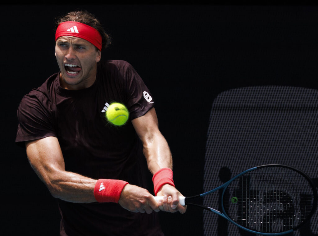  Favoritul principal Zverev eliminat, în timp ce Dimitrov și Alexandra Eala scriu istorie pe terenuri!