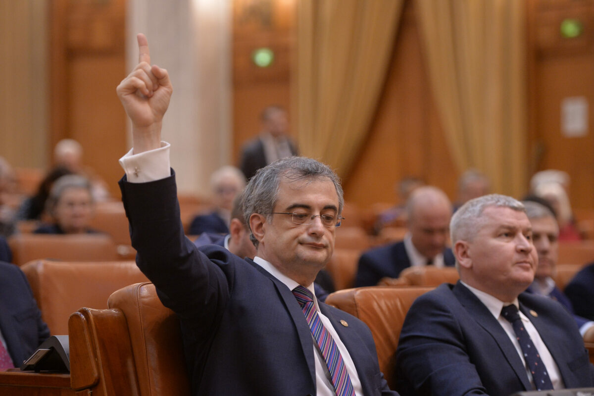 PNL acuză PSD de dezinformare în criza politică