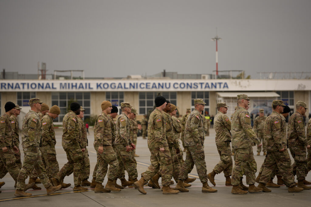 România Nu Are Informări Oficiale de la SUA Despre Posibila Retragere a 10.000 de Militari din Europa de Est - Parteneriat Strategic Neperturbat și Angajamente Solidare în Securitatea Euroatlantică și Regională